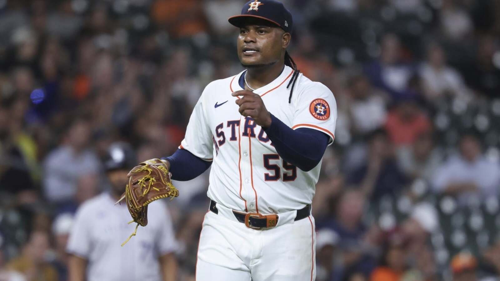 Valdez silences doubters, Astros shut ‘em down