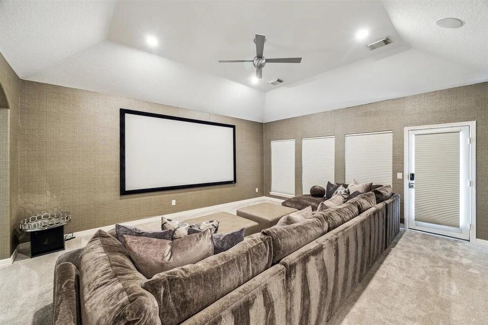 Deshaun Watson sells Houston mansion amid Browns journey