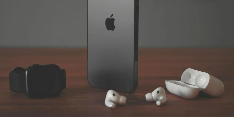 iPhone 17 Pro vs Air: Which Wins?
