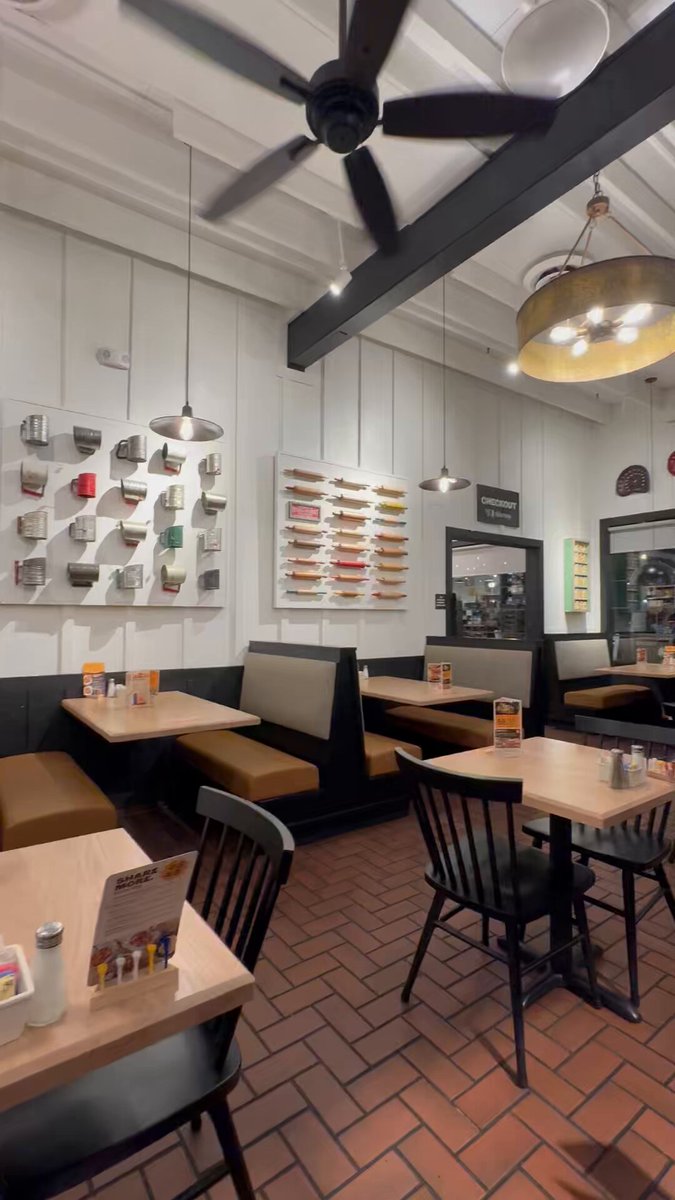 Cracker Barrel’s Logo Drama: Back to Basics?
