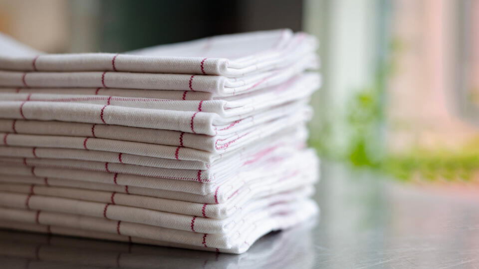 Martha Stewart’s Towel Hack Changed My Kitchen