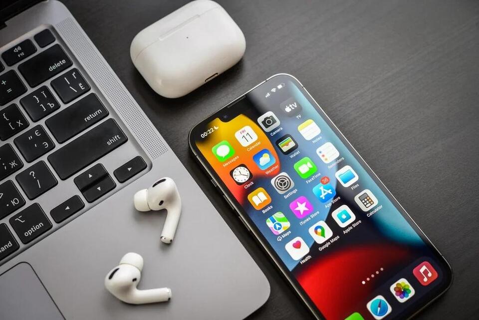 Apple Event: Is Thinner Always Better?