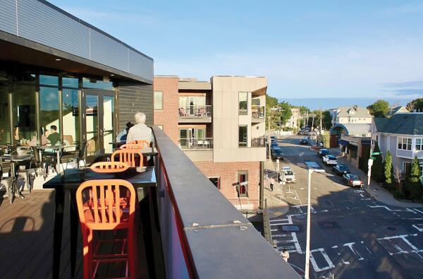 Savin Hill’s new hangout is shaping up fast