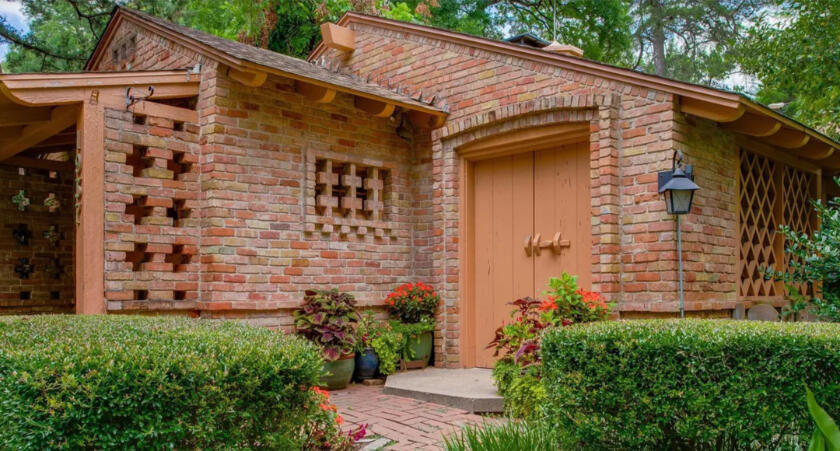 Dallas gem: Dilbeck ranch cottage hits the market