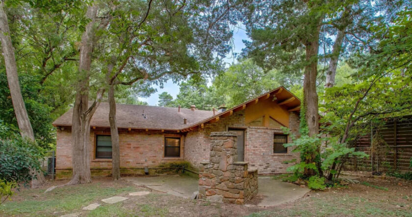 Dallas gem: Dilbeck ranch cottage hits the market