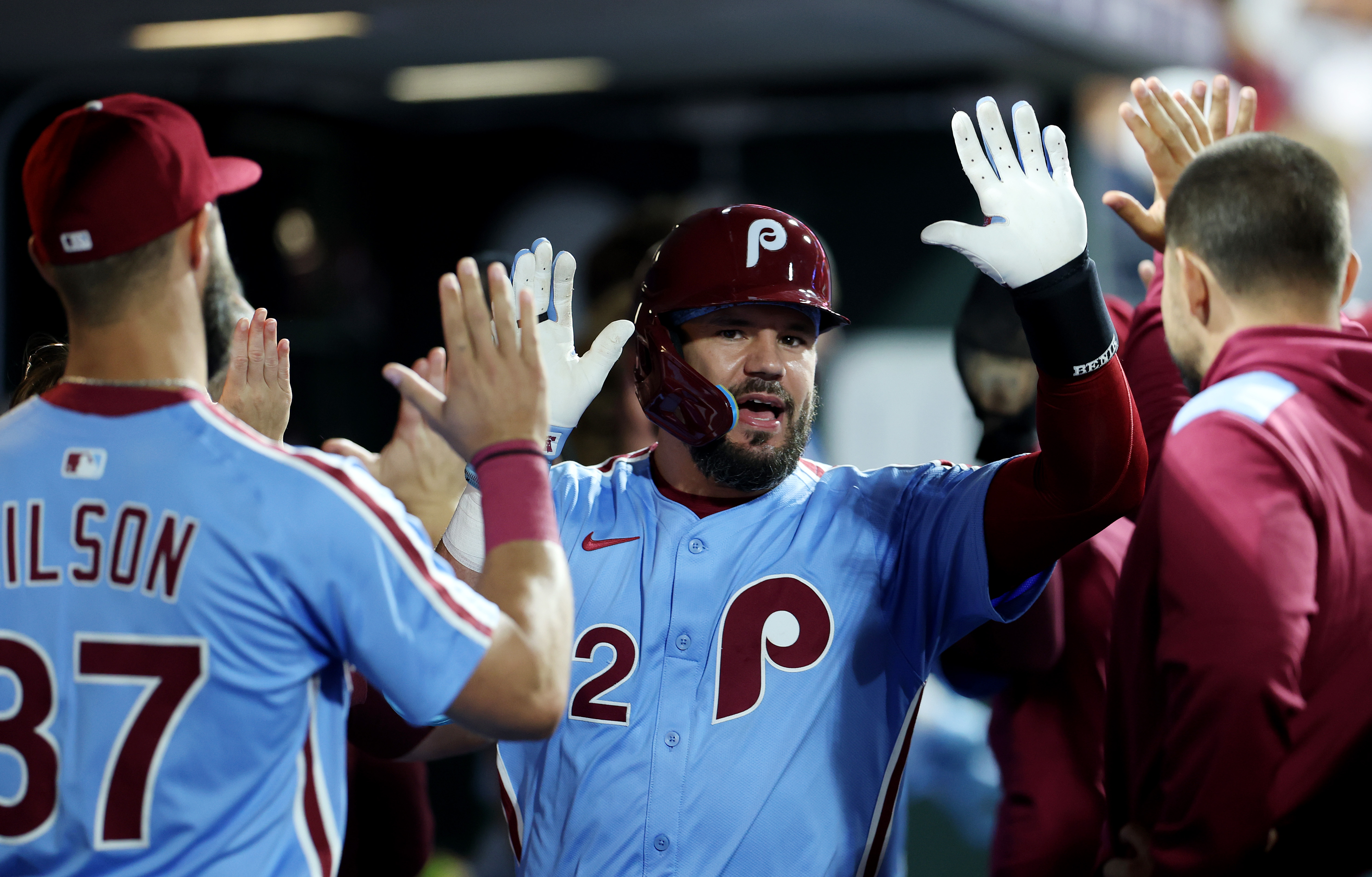 Schwarber’s bat goes nuclear in Philly