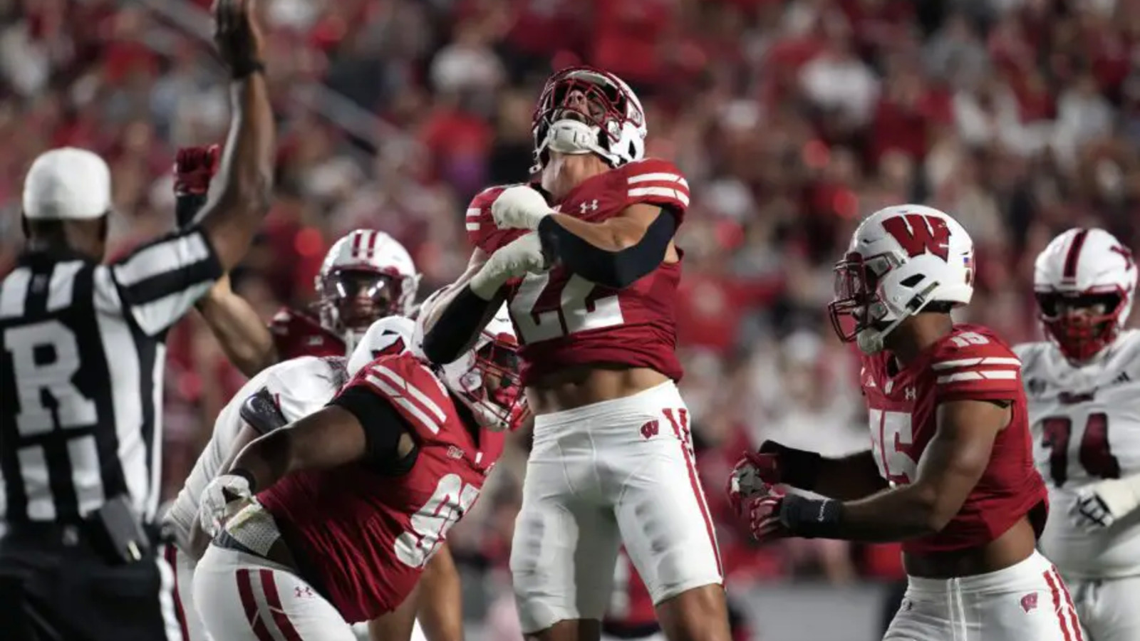 Badgers defense brings the pain!