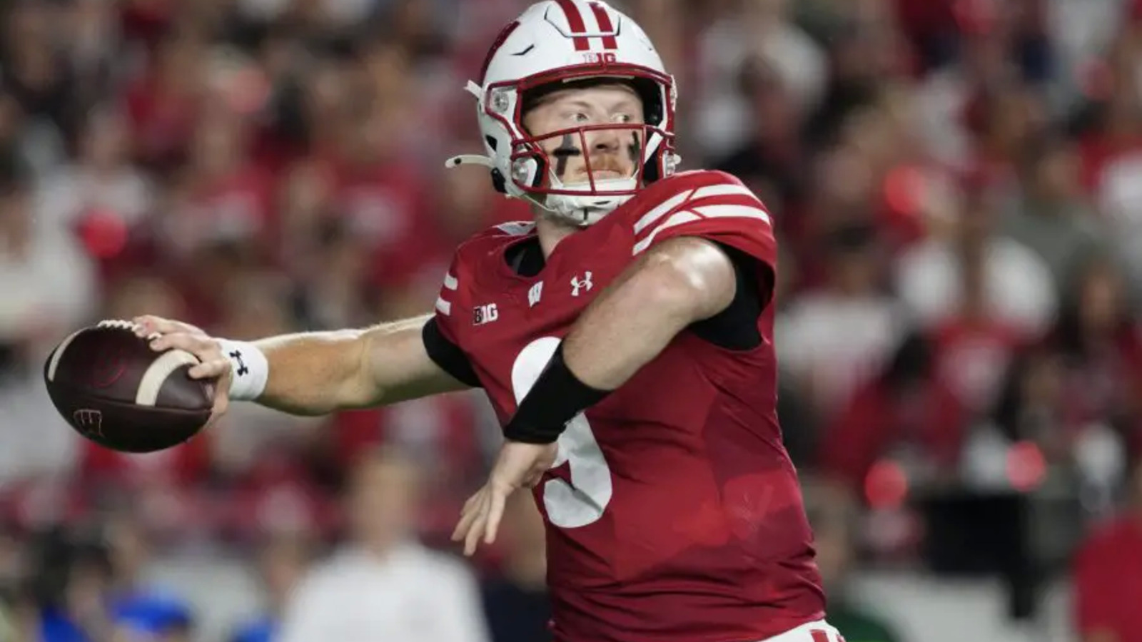 Badgers D dominates, but offense in shambles