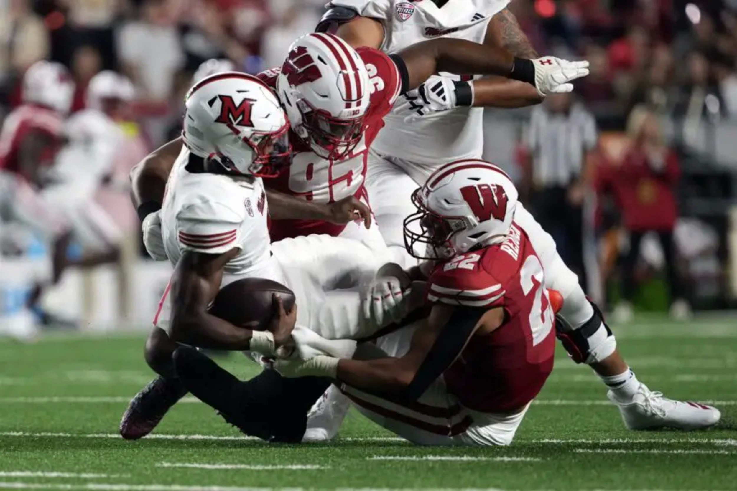 Badgers defense brings the pain!