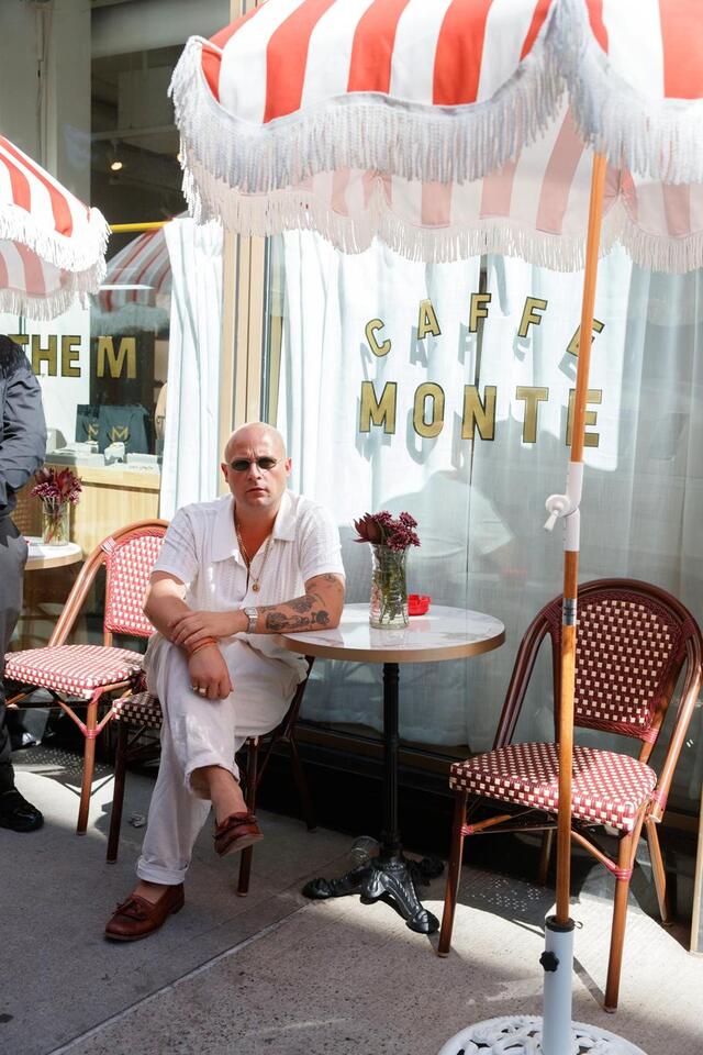 NYC’s Sauce Boss Sells Gravy From a Limo