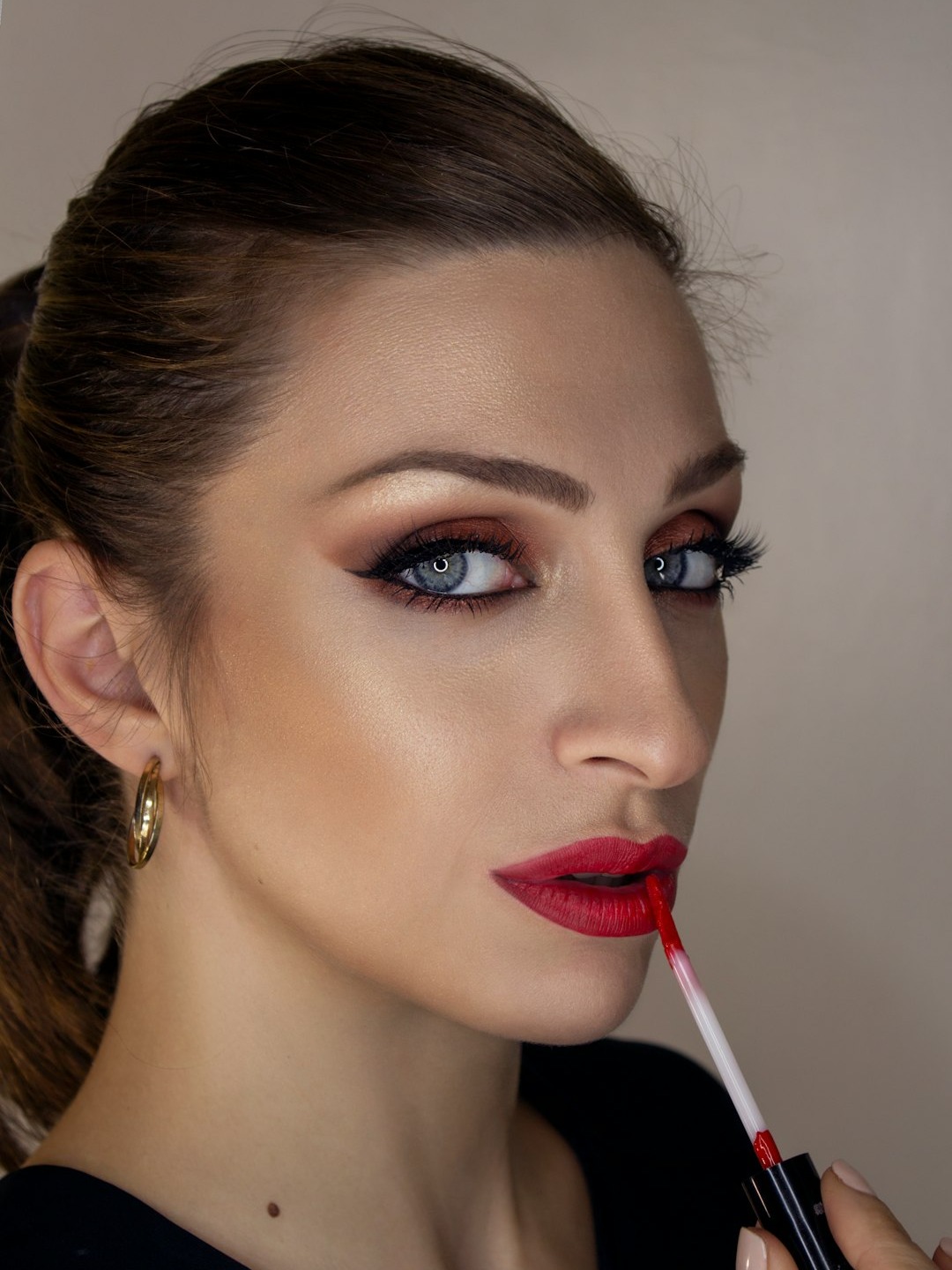 Does anyone else notice that people don’t wear makeup outside of social media anymore?