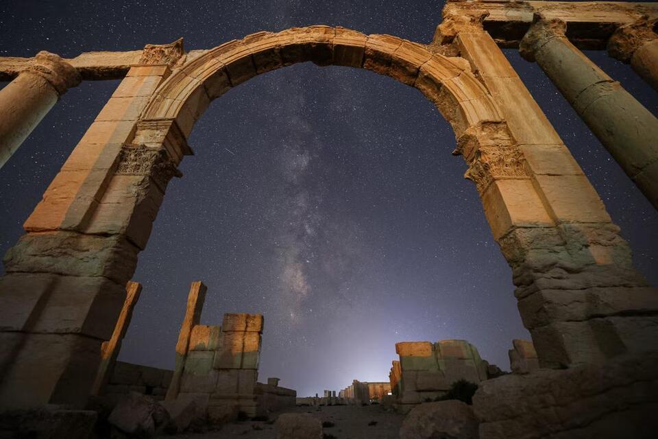 Palmyra’s Nighttime Mystery 🌙
