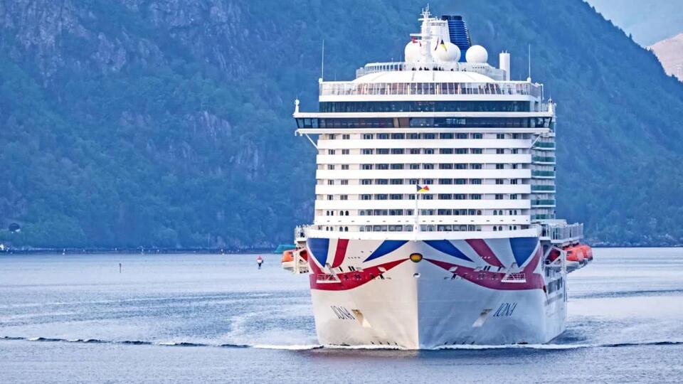 Cruise Ship Fire = Surprise Buffet Shutdown!