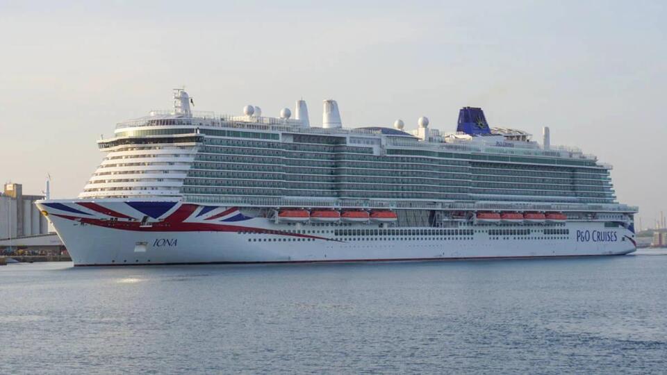 Cruise Ship Fire = Surprise Buffet Shutdown!