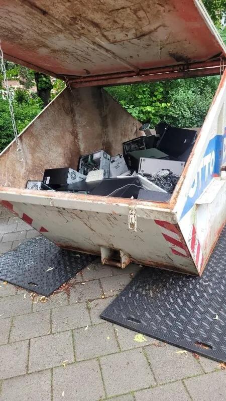 Why are schools tossing out old computers?