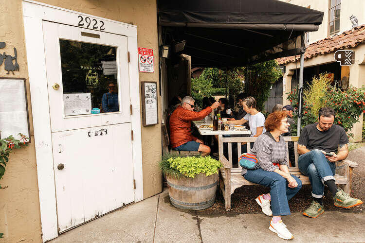 Berkeley’s Rick & Ann’s says goodbye after 36 years