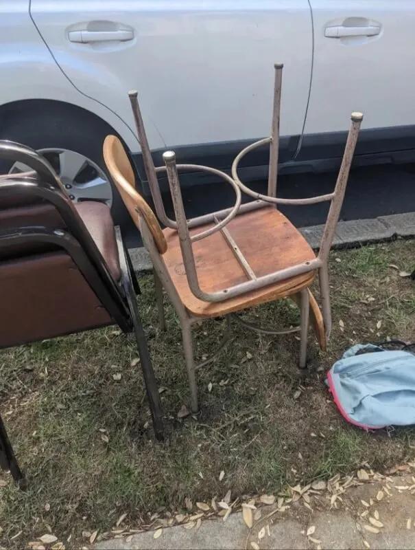 Curbside treasure hunt: Vintage chairs score sparks joy