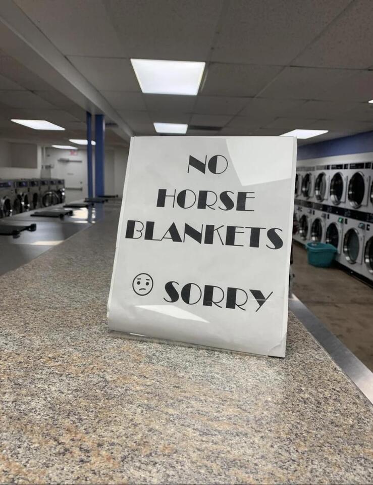 20 Signs That’ll Make You LOL IRL
