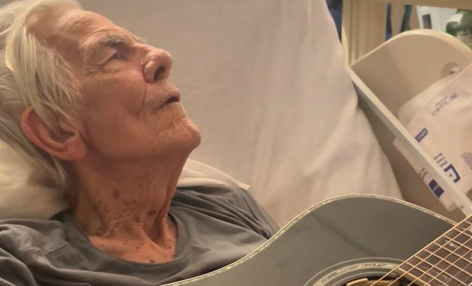 Texas uncle’s hospital gospel goes viral