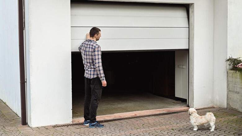 Garage Door Hack for Power Outages