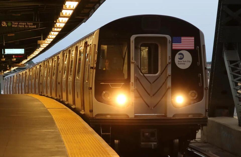 Brooklyn L train halted after tragic accident