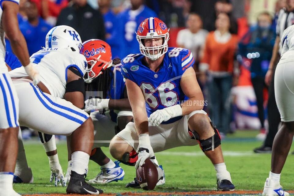 Florida football kicks off with playoff dreams