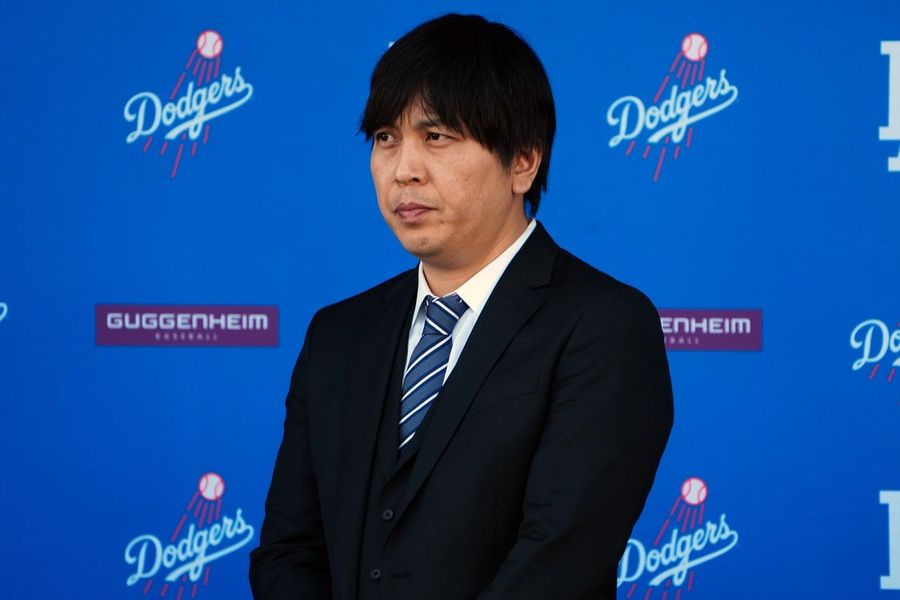 Dodgers drama: Ohtani stays clean, but chaos reigns