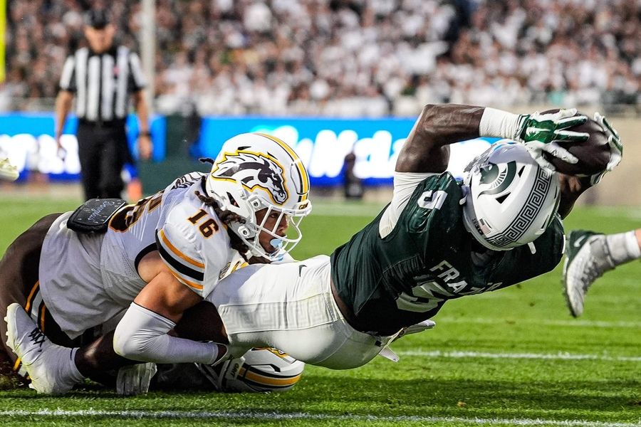 Makhi Frazier’s breakout sets the tone