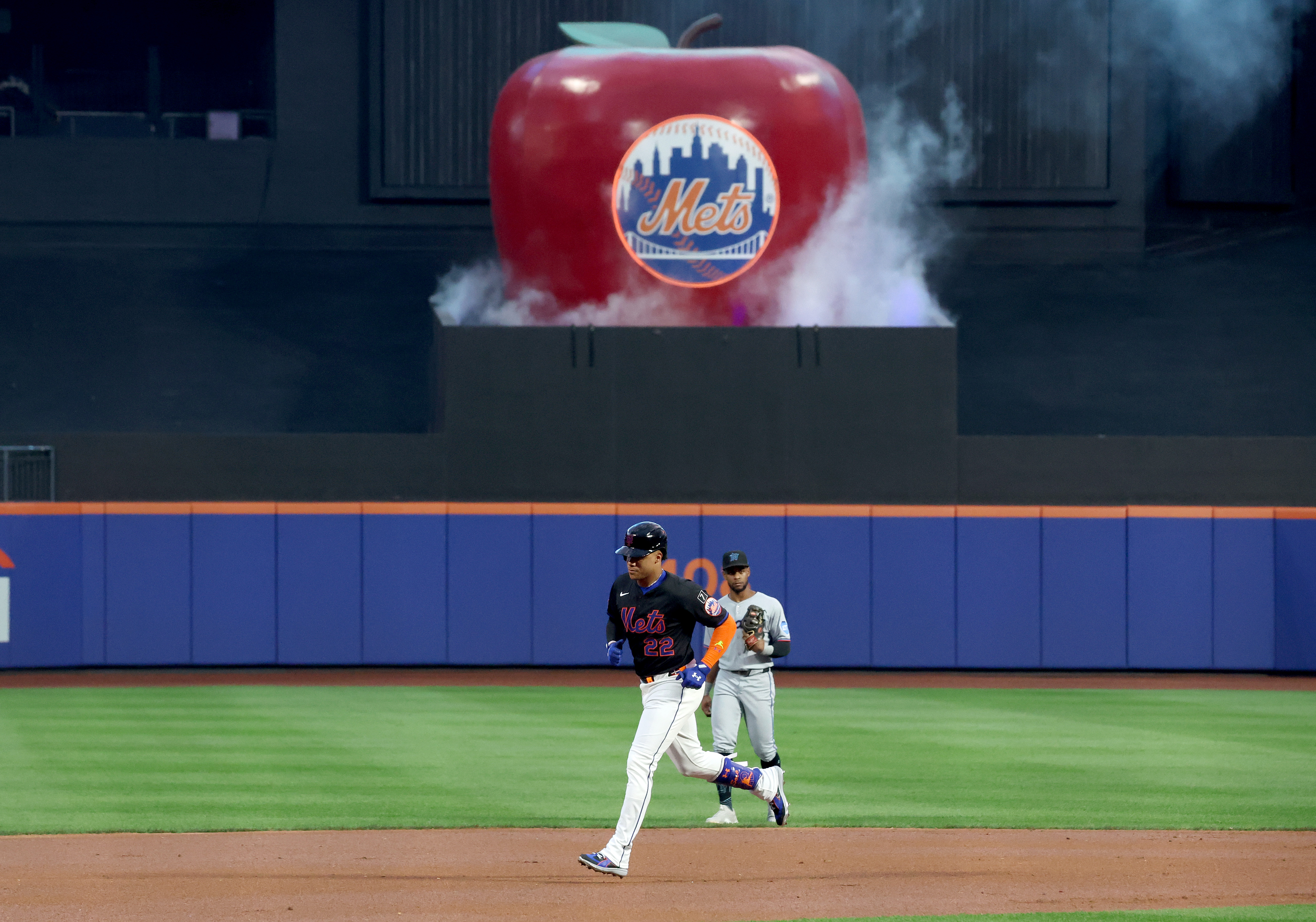 Mets just dropped 19 runs on Miami