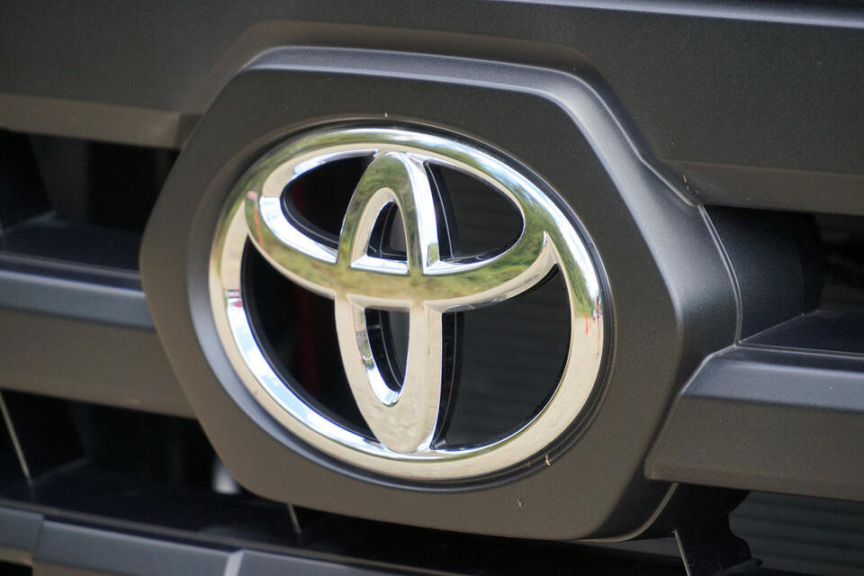 Toyota’s Secret Sauce: Hybrids & SUVs Win Big