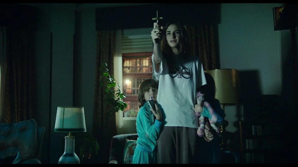 Only 1 in 100 Survive Watching Veronica 😱