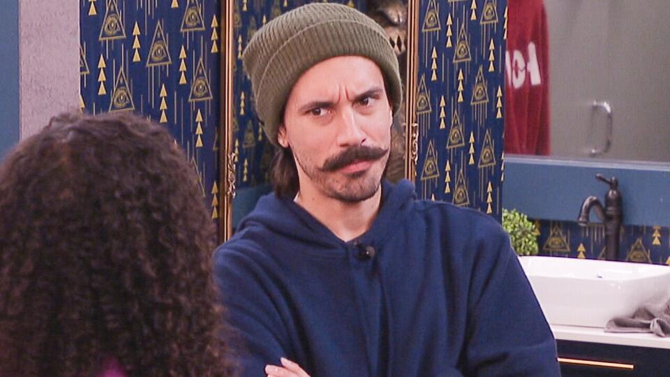 Keanu’s Veto Plan: Ashley in Danger? 👀