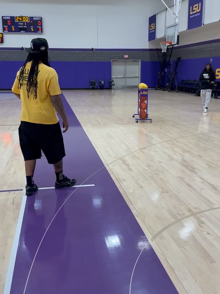 LSU’s Flau’jae Johnson Drops NFL Anthem With Waka