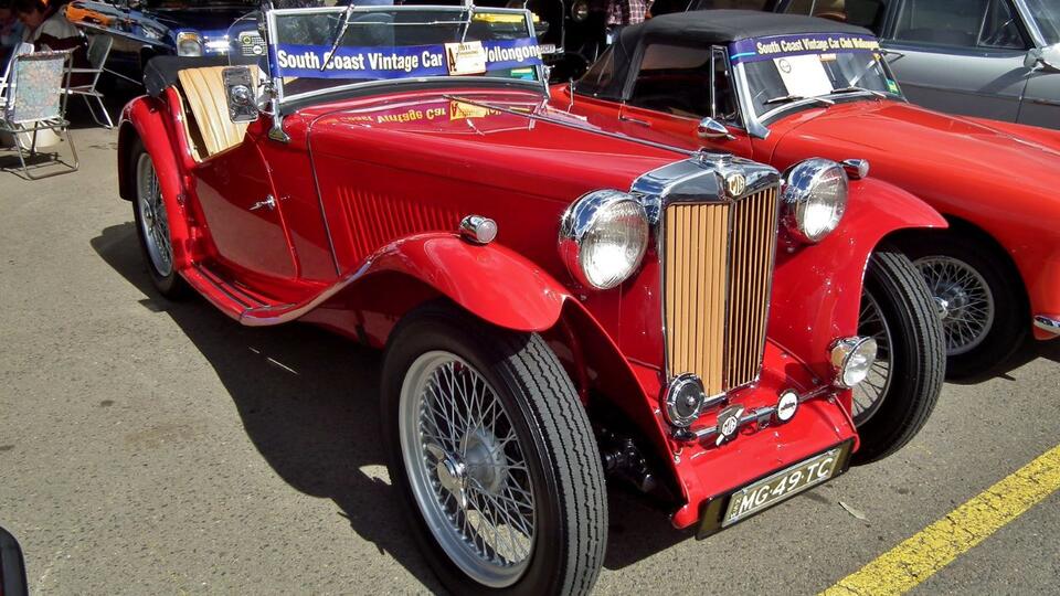 British Roadsters That Scream Summer Vibes