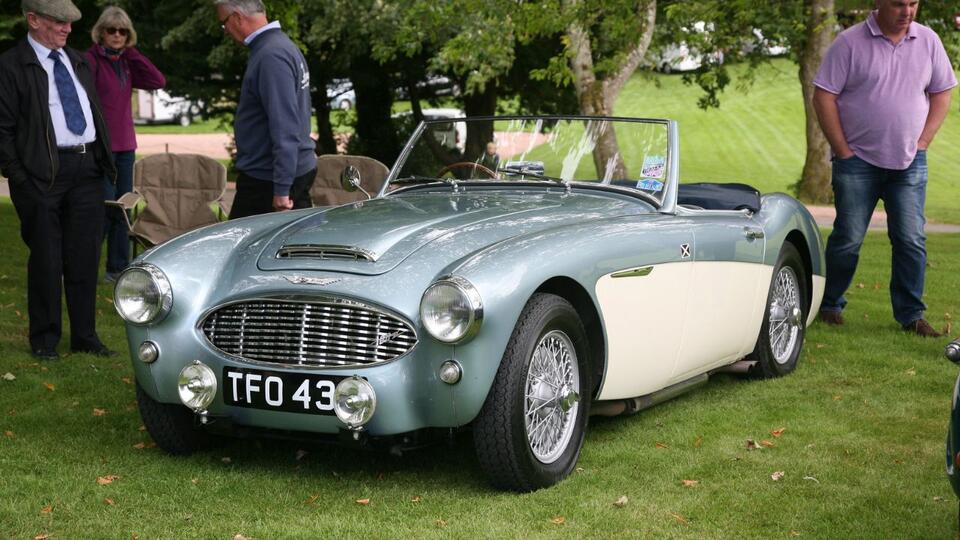British Roadsters That Scream Summer Vibes