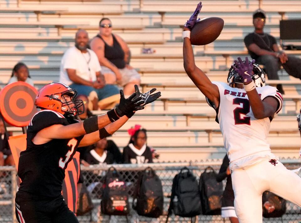 Turnovers haunt Buchtel in tough loss to Harding