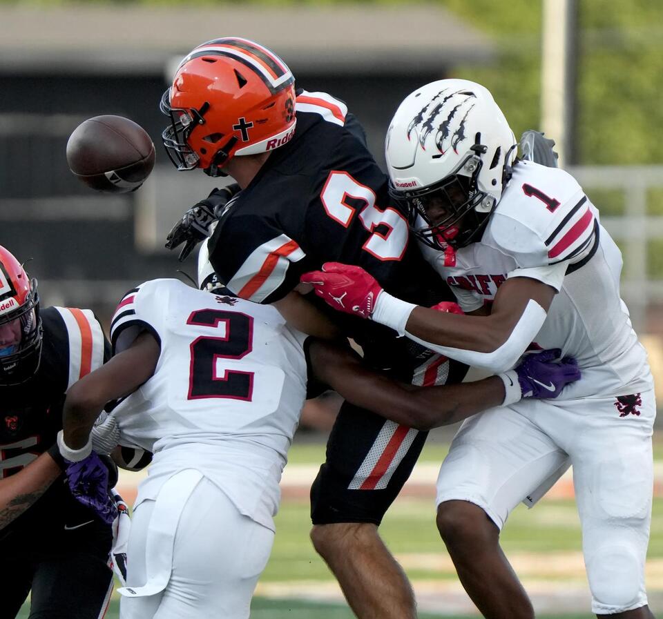 Turnovers haunt Buchtel in tough loss to Harding