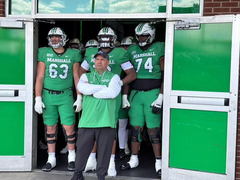 Herd Faces Dawgs: Can Marshall Shock Georgia?