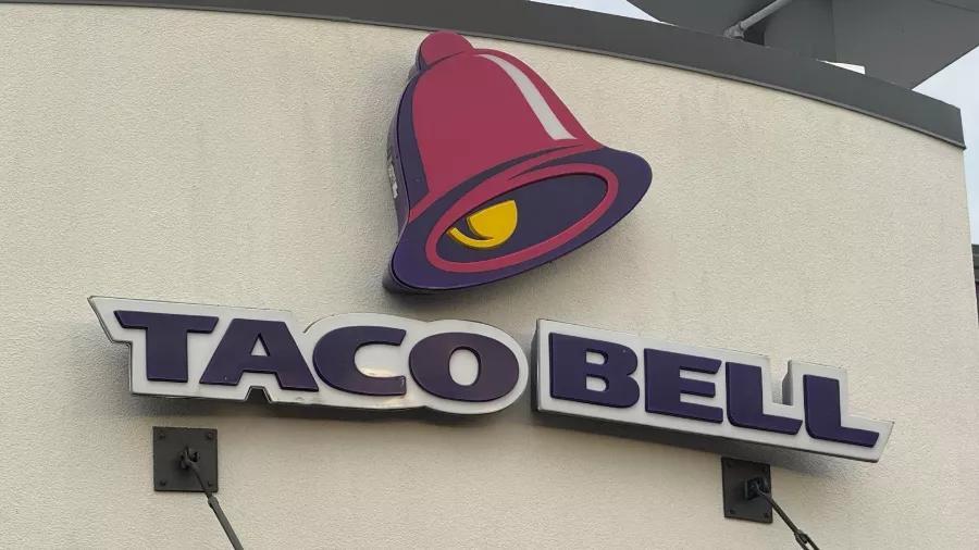 Late-night Taco Bell shakes up Brighton Center