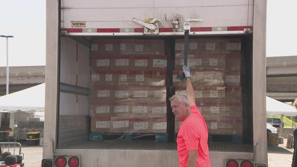 Buffalo’s wing fest brings 15 tons of flavor