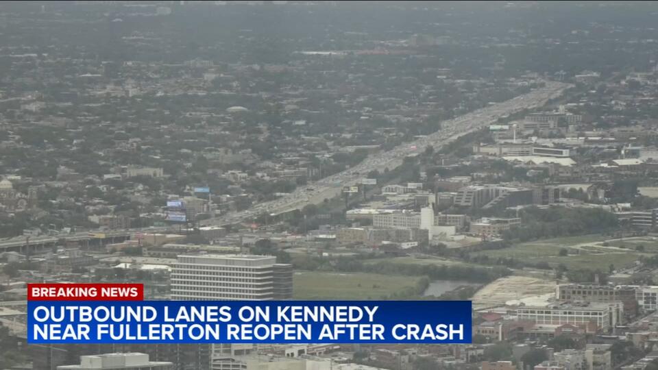Kennedy Expressway crash causes major delays