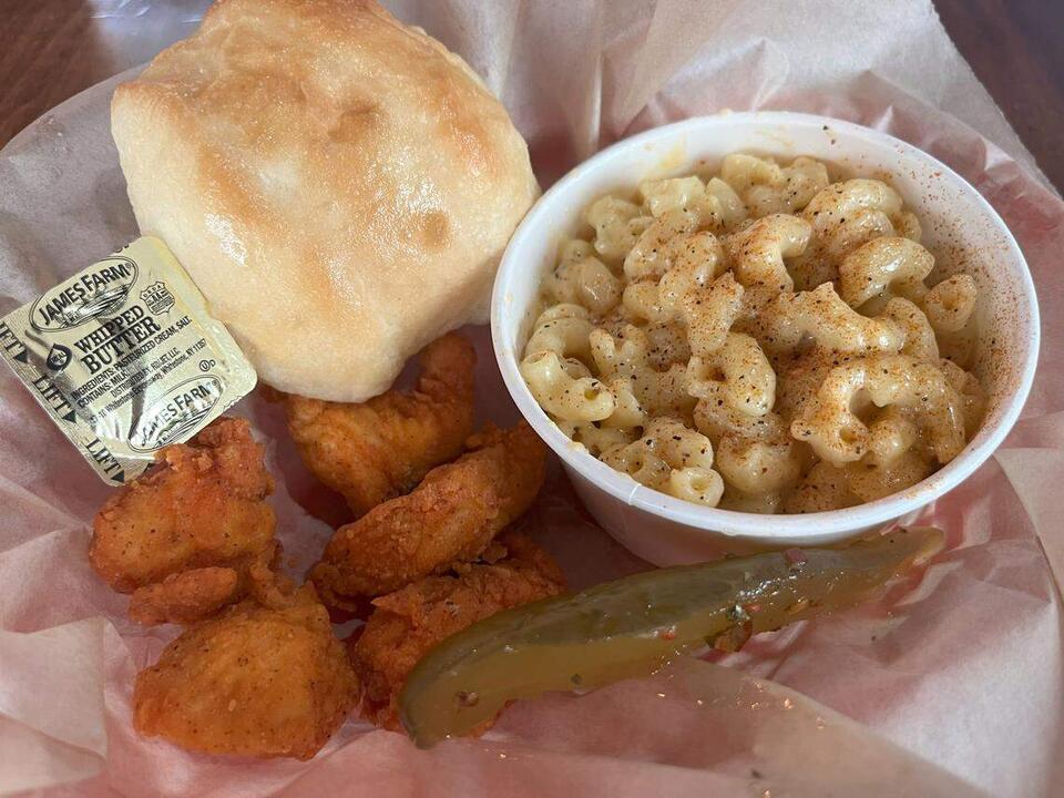 Arlington’s new hot chicken spot locals can’t stop talking about