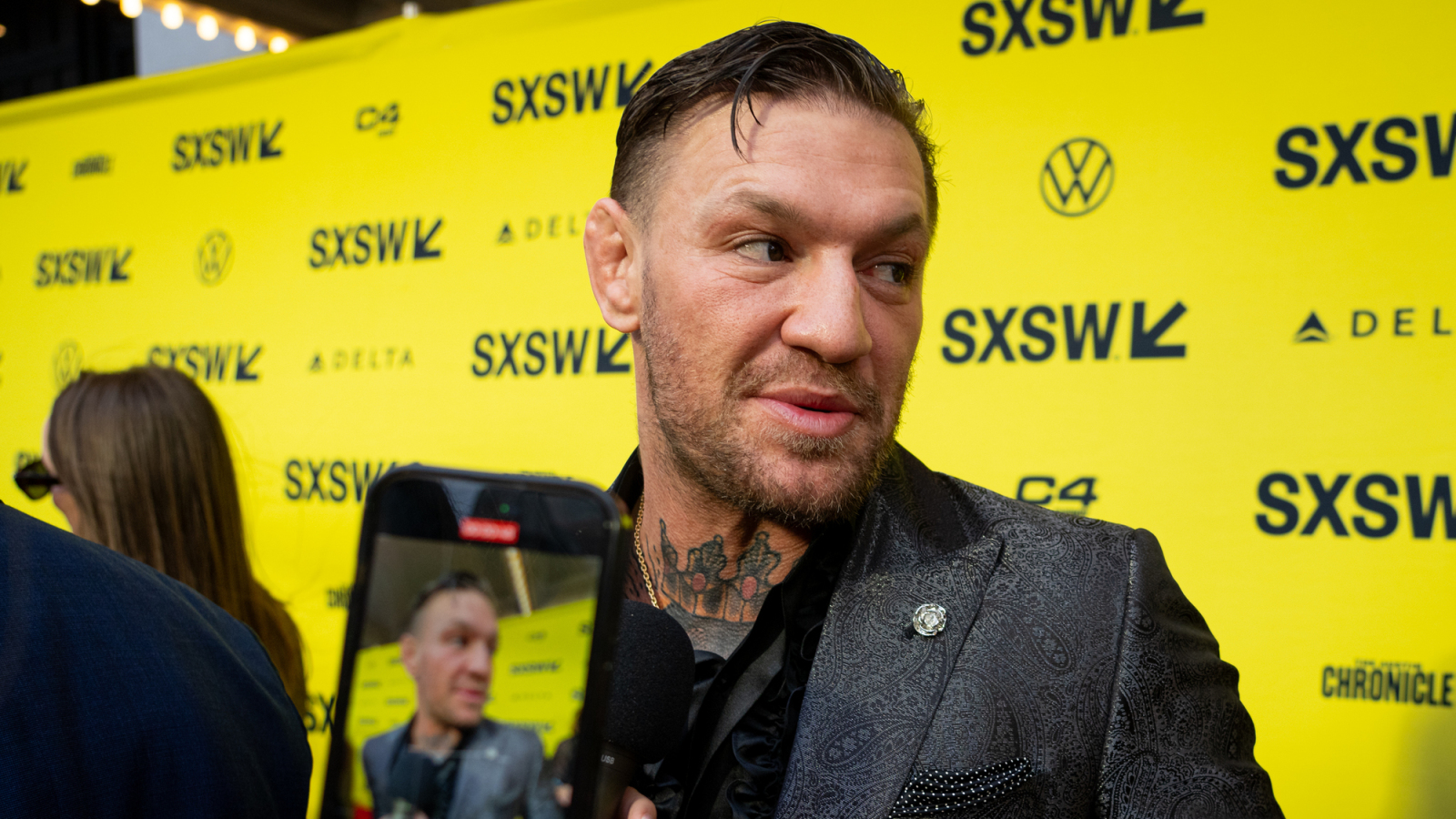 Perry’s bare-knuckle swagger vs. McGregor hype