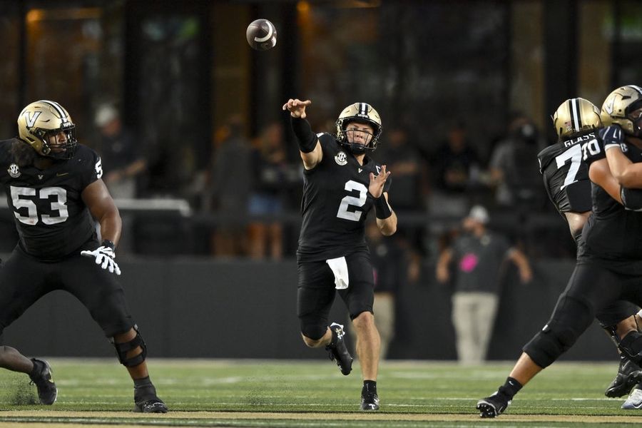 Pavia magic lights up Vandy’s opener