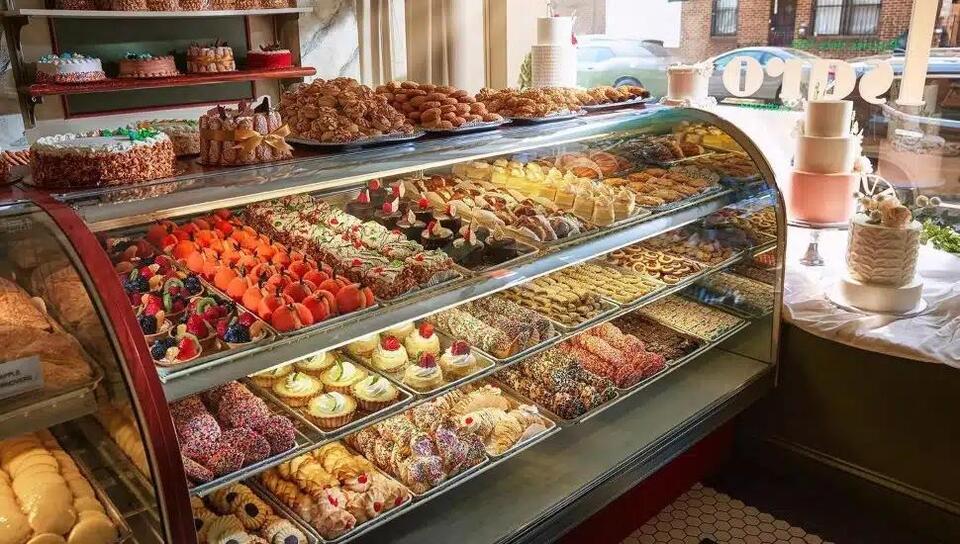 South Philly’s iconic Isgro Pastries is expanding!