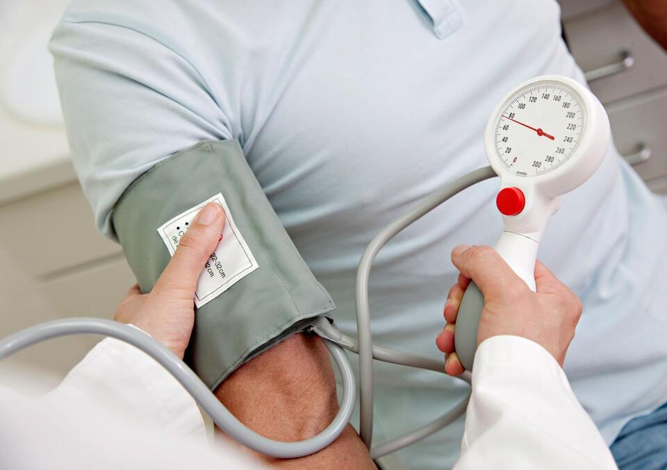 This Pill Drops Blood Pressure Fast!
