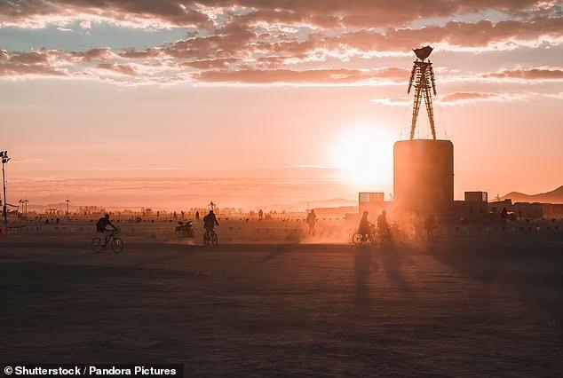 A baby born at Burning Man: Strangers unite