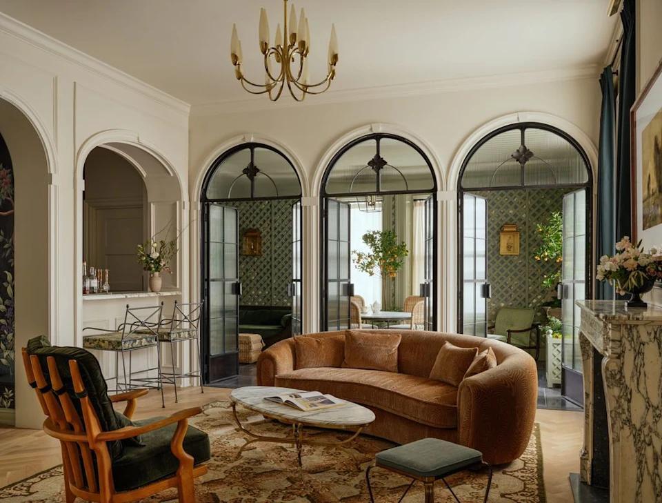 Inside Philly’s Bellevue: Dinner, luxury & surprises