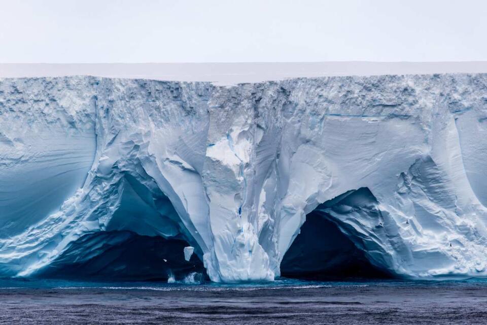 Giant Iceberg Headed for Australia?!