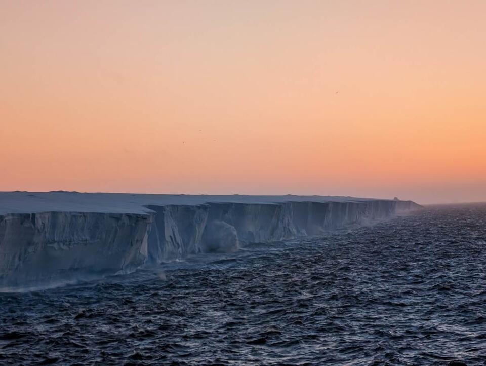 Giant Iceberg Headed for Australia?!